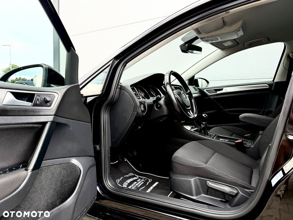 Volkswagen Golf 1.6 TDI SCR Comfortline - 21