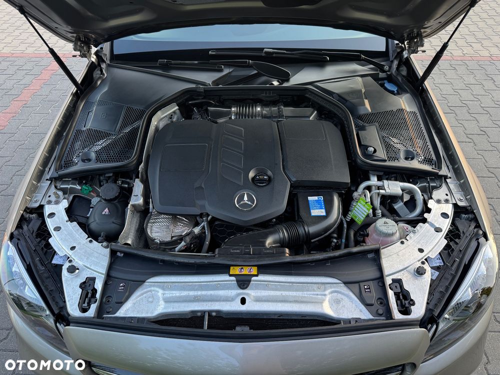 Mercedes-Benz Klasa C 300 e 9G-TRONIC AMG Line - 18