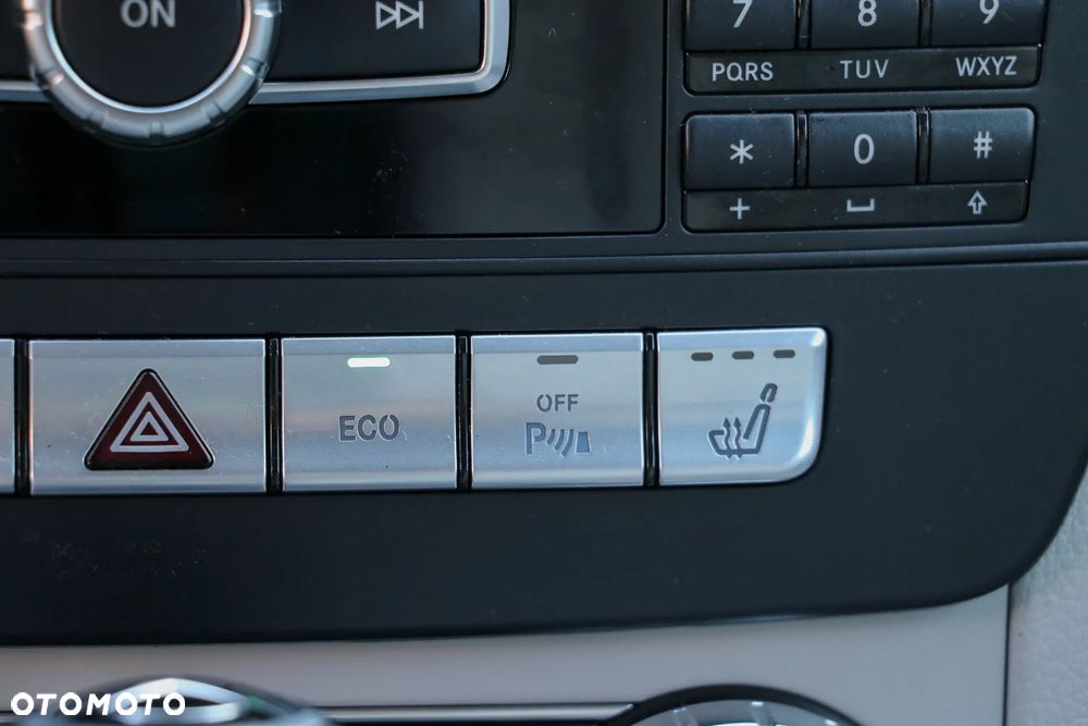 Mercedes-Benz Klasa C 200 CDI DPF Automatik Elegance - 37