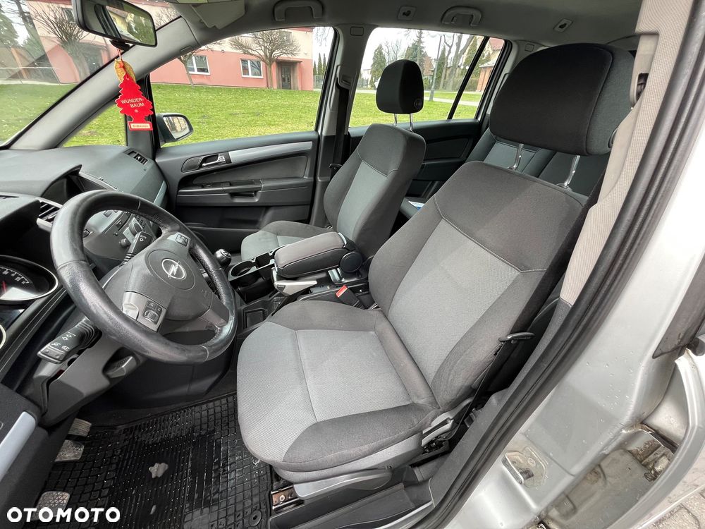 Opel Zafira 1.9 CDTI Enjoy - 17