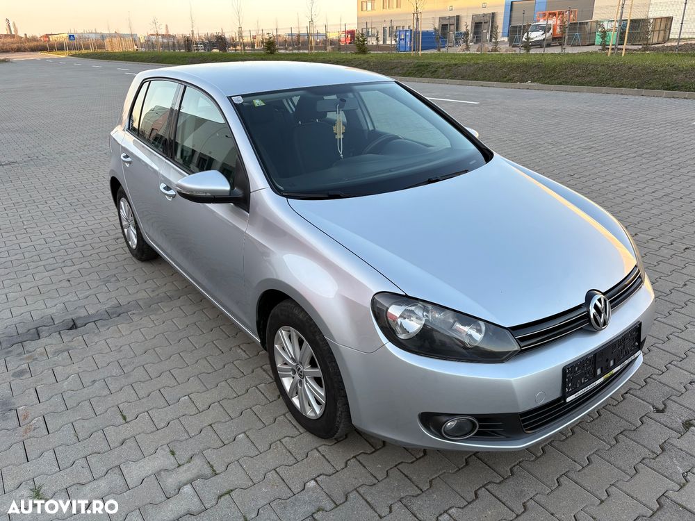 Volkswagen Golf 1.6 TDI BlueMotion Comfortline - 2