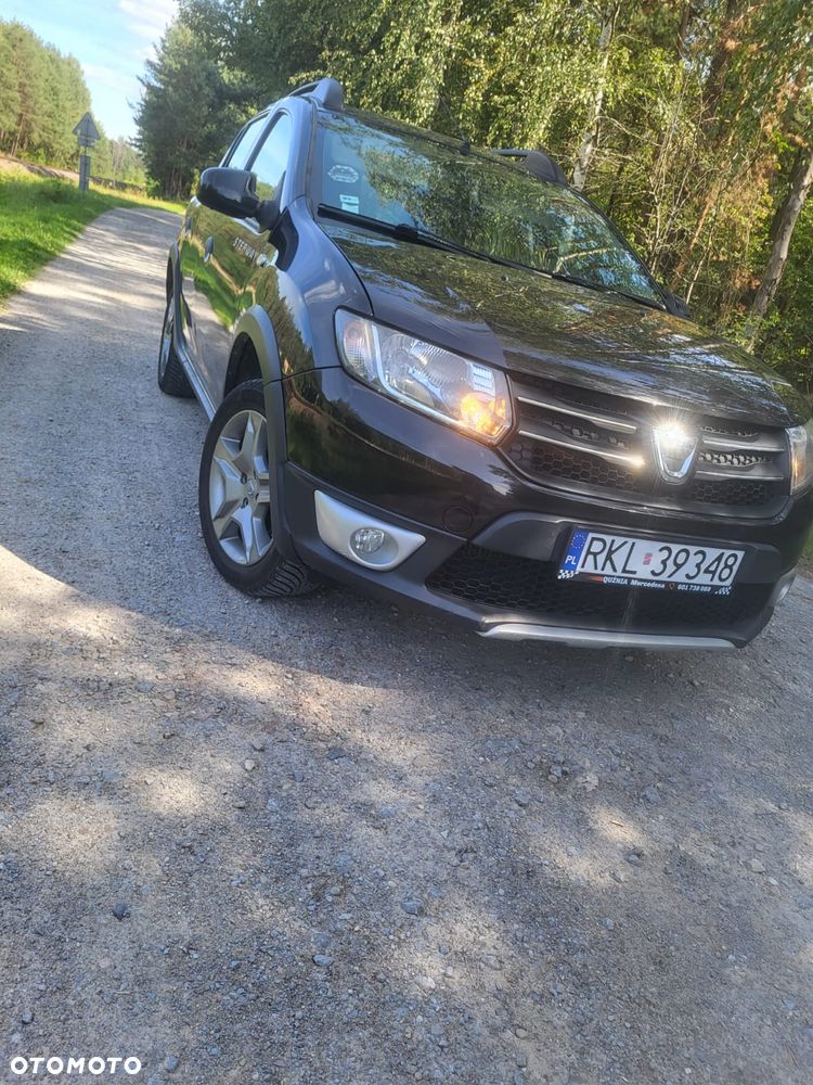 Dacia Sandero TCe 90 S&S Celebration - 11