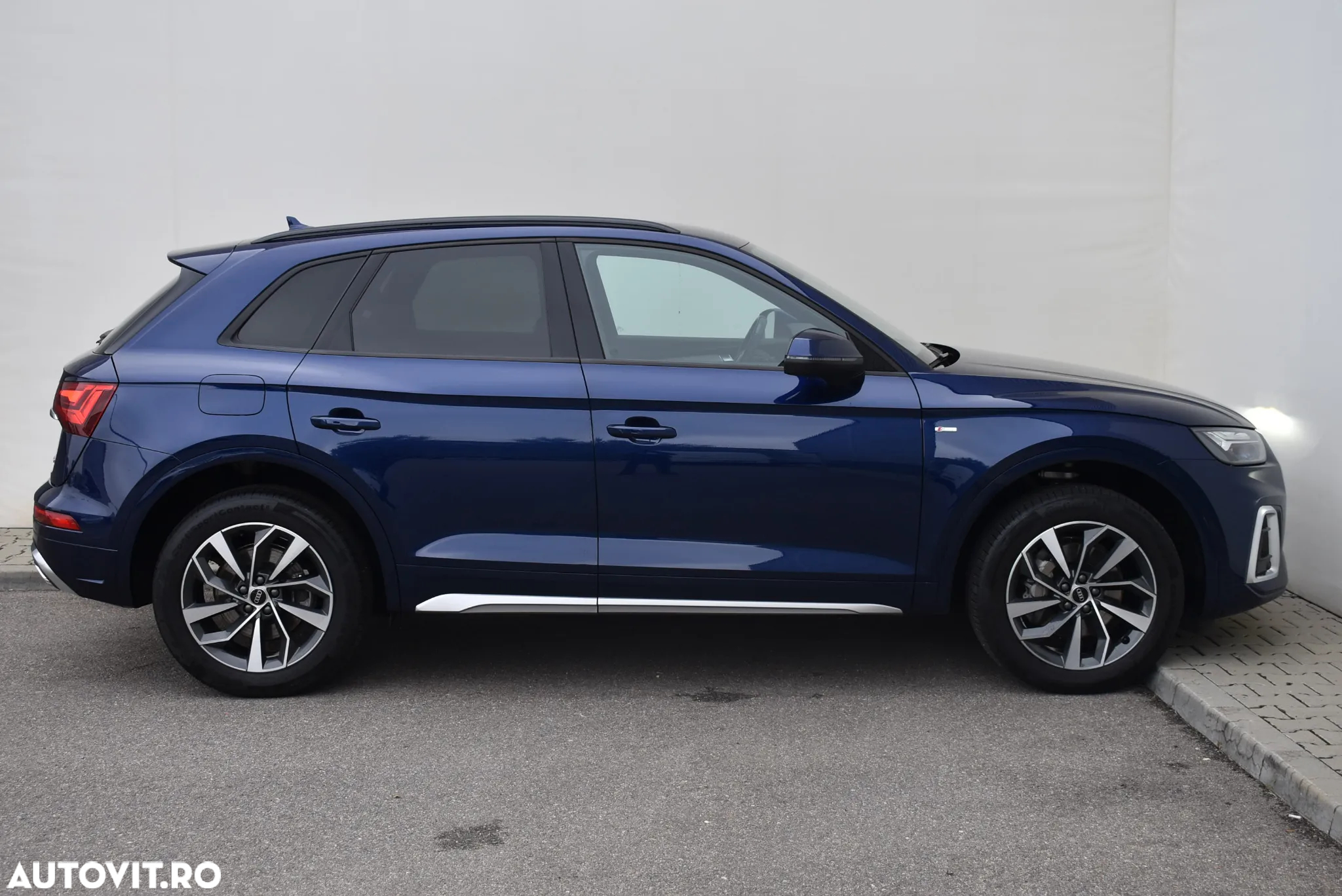 Audi Q5 40 TDI Sportback quattro S tronic S line - 4