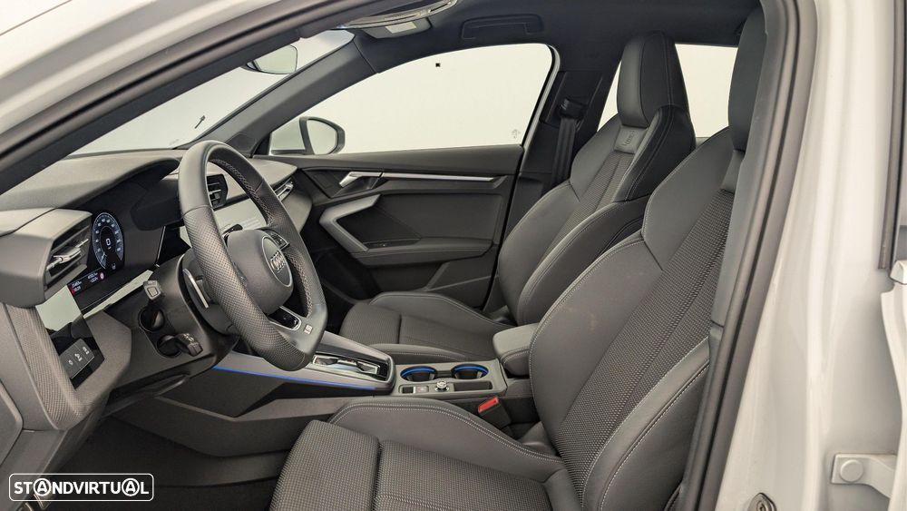 Audi A3 Sportback 40 TFSIe S tronic S line - 12