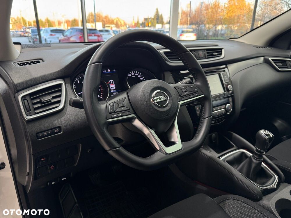 Nissan Qashqai 1.3 DIG-T N-Connecta - 8