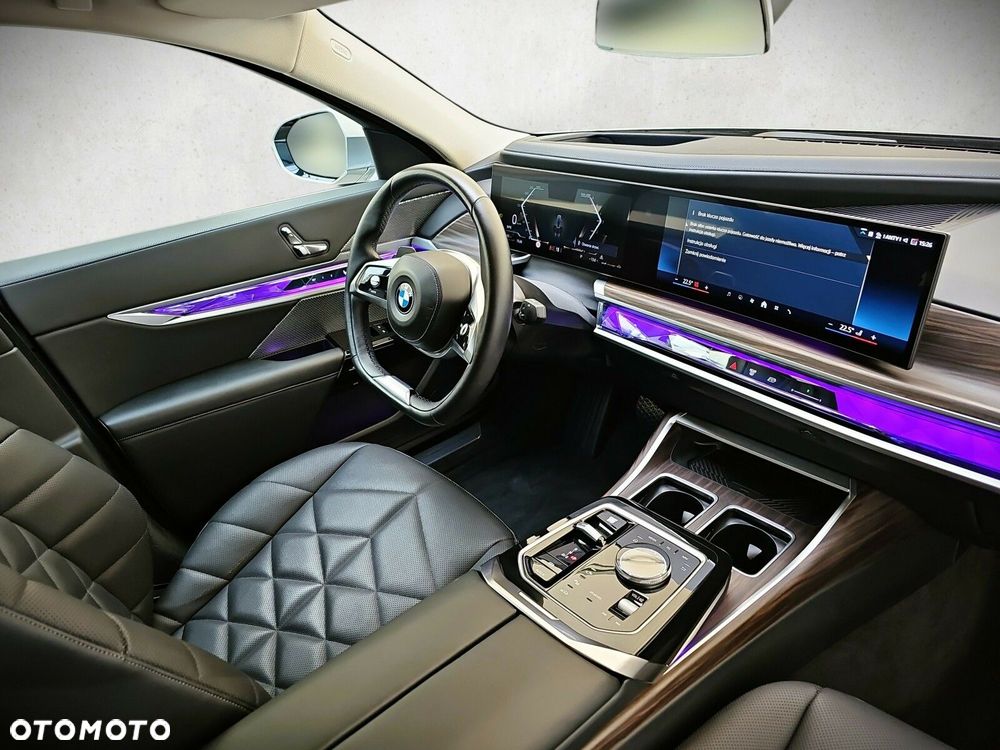 BMW Seria 7 - 10