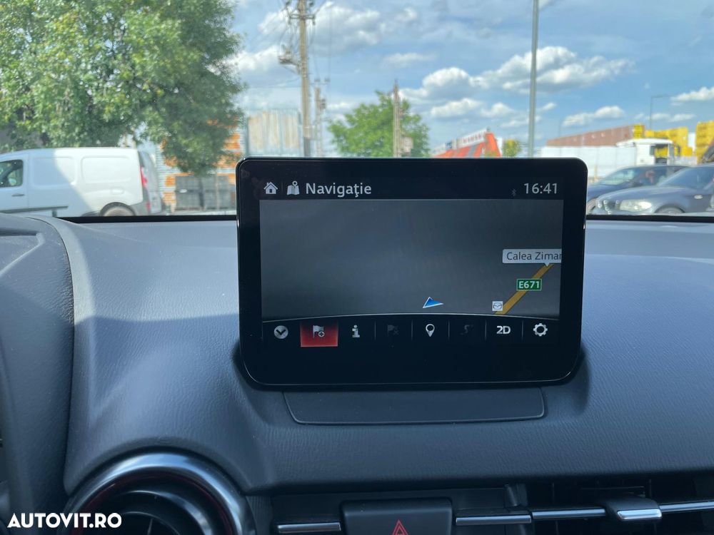 Mazda 2 SKYACTIV-G 90 Homura - 17
