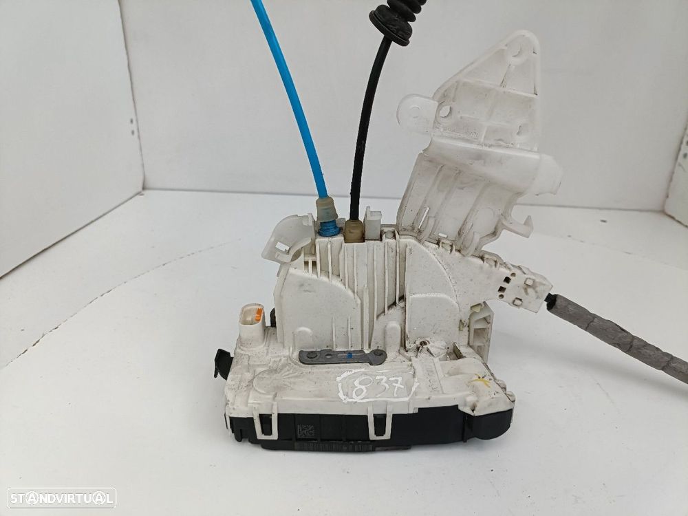 Fecho / Fechadura Porta Trás Dto Mercedes-Benz C-Class (W204) - 1