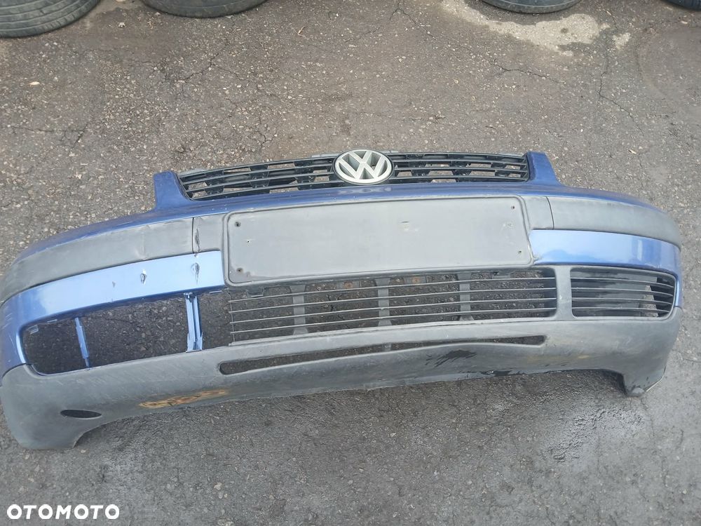 Volkswagen Passat B5 Zderzak przedni - 1