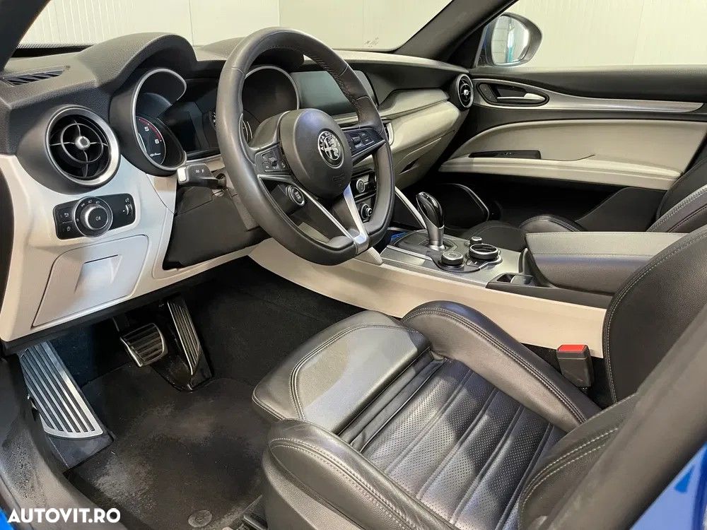 Alfa Romeo Stelvio 2.2 JTDM AWD AT8 Veloce - 6