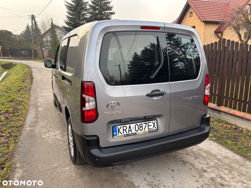 Toyota ProAce Kombi D-4D Medium 2,6t - 4