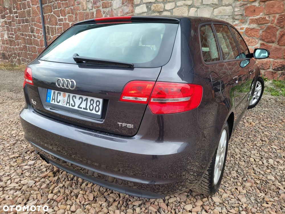 Audi A3 Sportback 1.4 TFSI Ambiente - 17