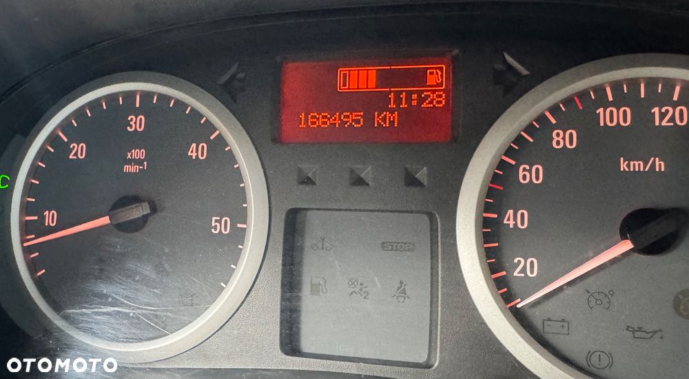 Opel Vivaro - 2