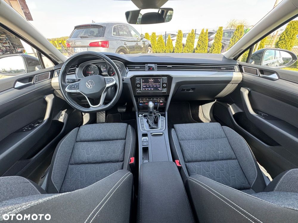 Volkswagen Passat - 9