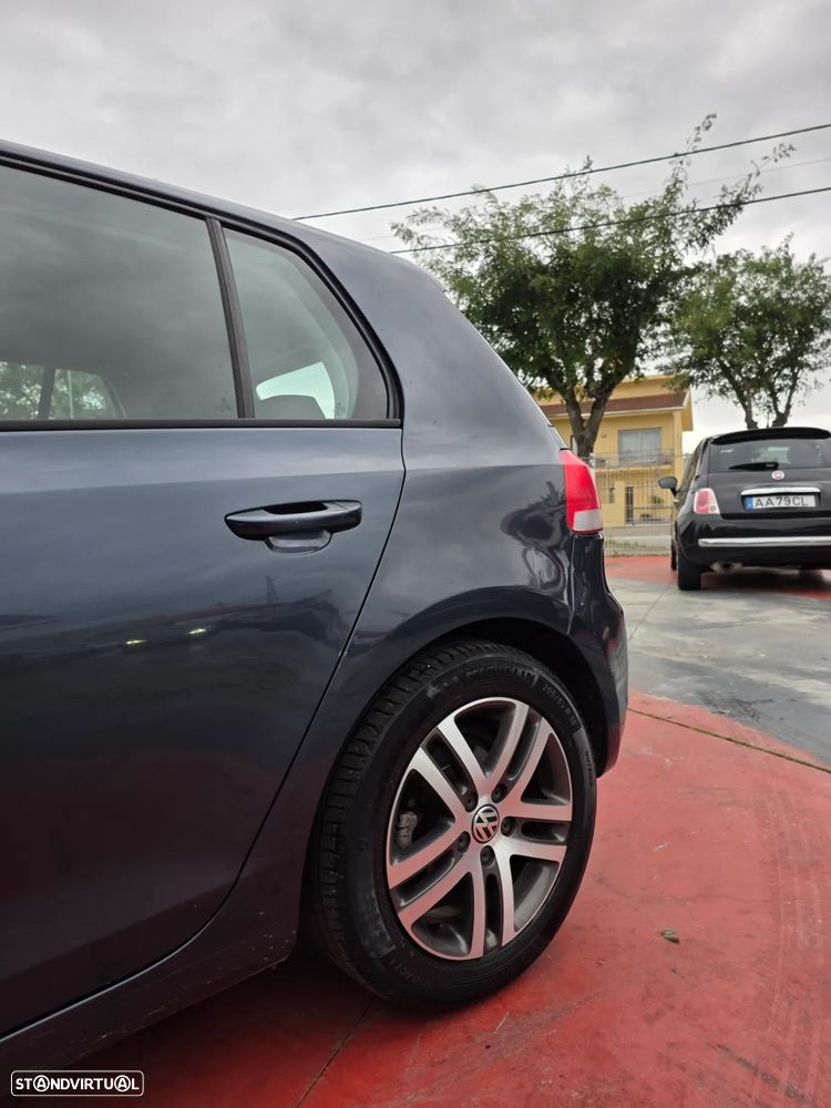 VW Golf 2.0 TDi Confortline - 27