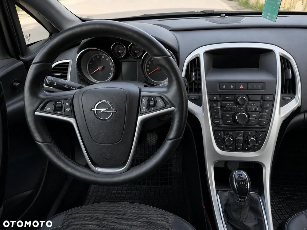 Opel Astra 1.4 Turbo Design Edition - 6