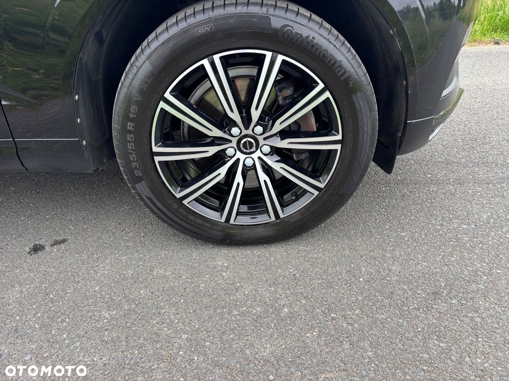 Volvo XC 60 B4 D AWD Momentum Pro - 25
