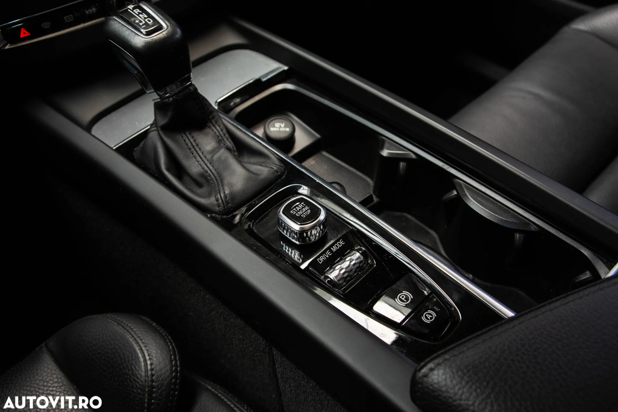 Volvo XC 60 T6 AWD Geartronic Inscription - 14