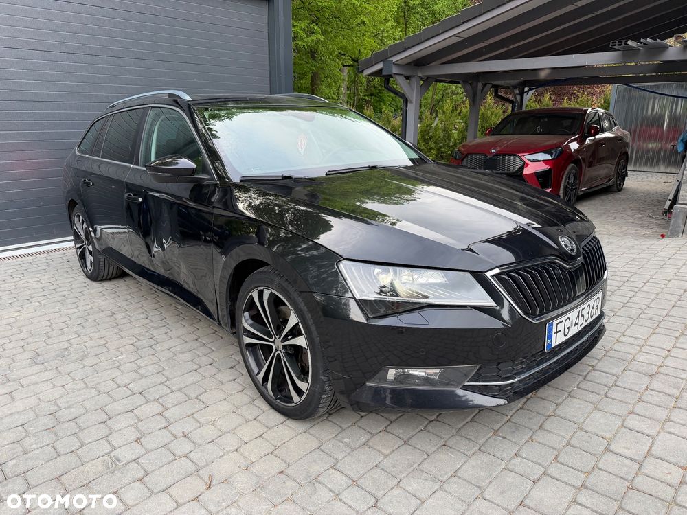Skoda Superb 2.0 TDI 4x4 DSG Premium Edition - 6