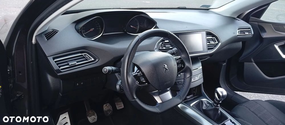 Peugeot 308 2.0 Blue HDi Allure S&S - 12