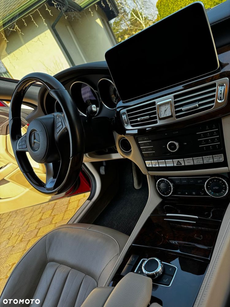 Mercedes-Benz CLS - 11