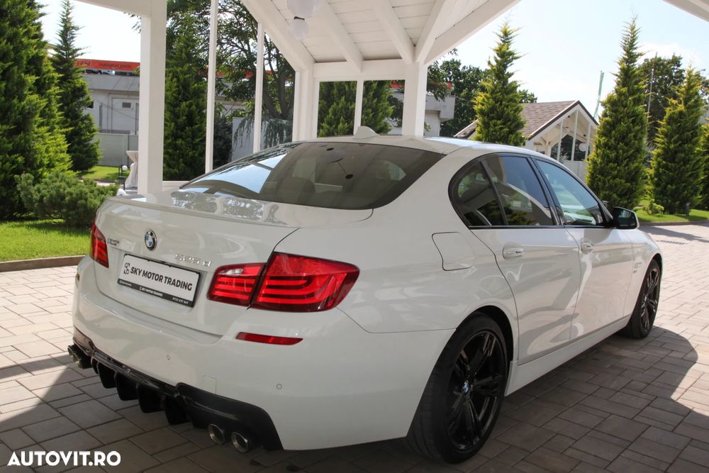 BMW Seria 5 525d xDrive AT - 3