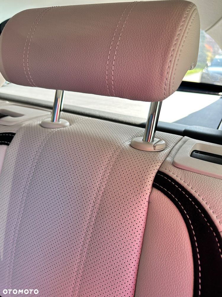 Land Rover Range Rover Velar 2.0 SD4 - 5