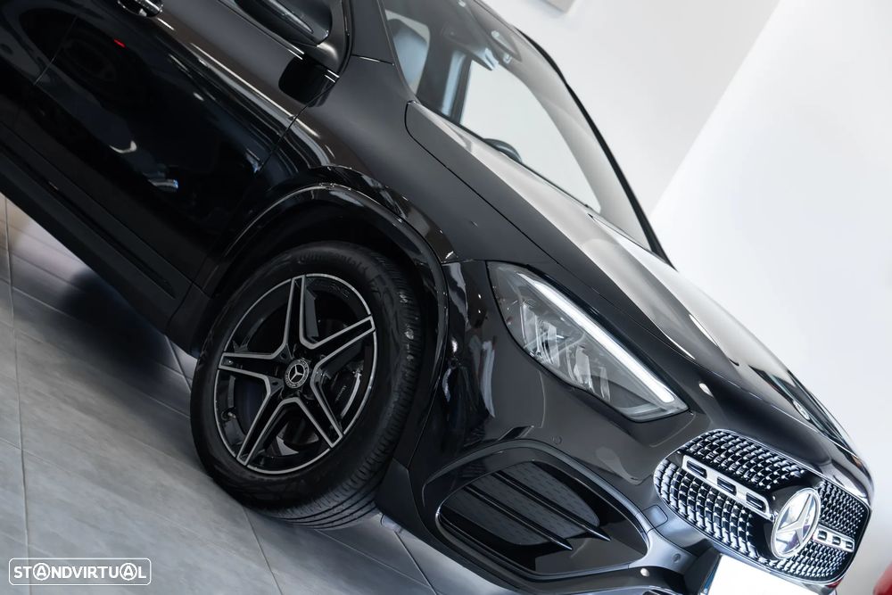 Mercedes-Benz GLA 180 d AMG Line — fotografia 5