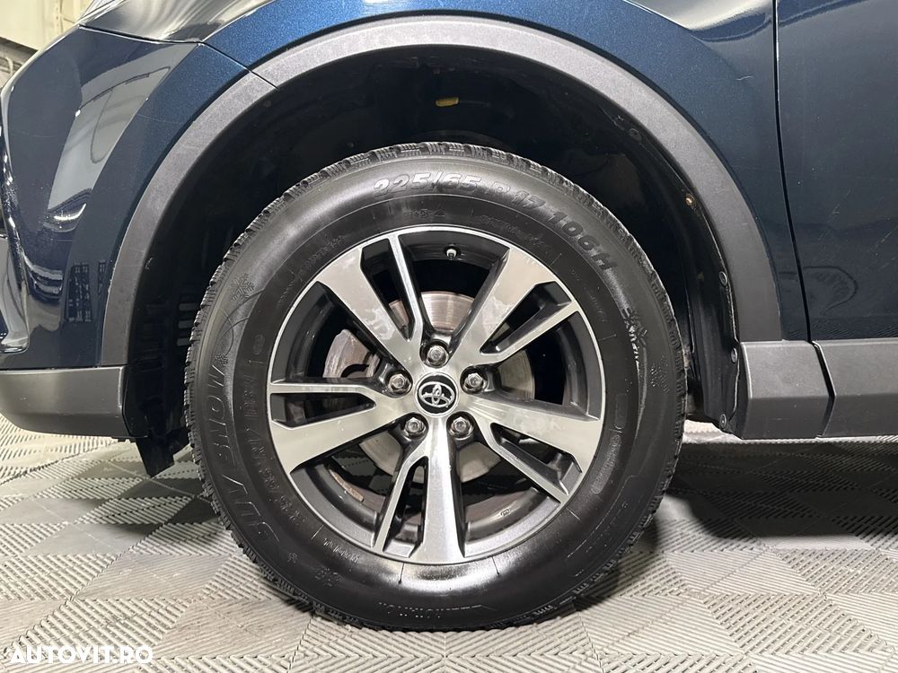 Toyota RAV4 - 14