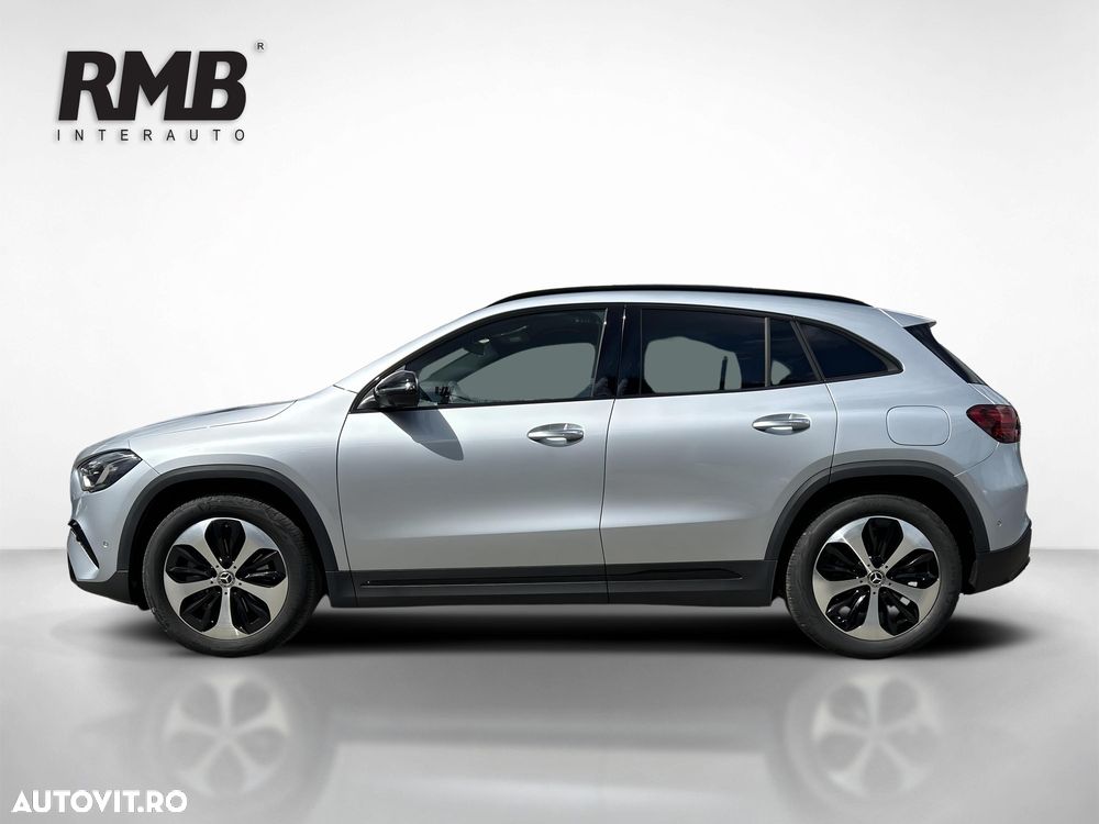 Mercedes-Benz GLA 220 4MATIC MHEV - 3