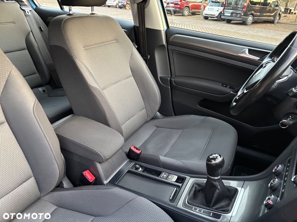 Volkswagen Golf 1.2 TSI BMT Trendline Perfectline - 20