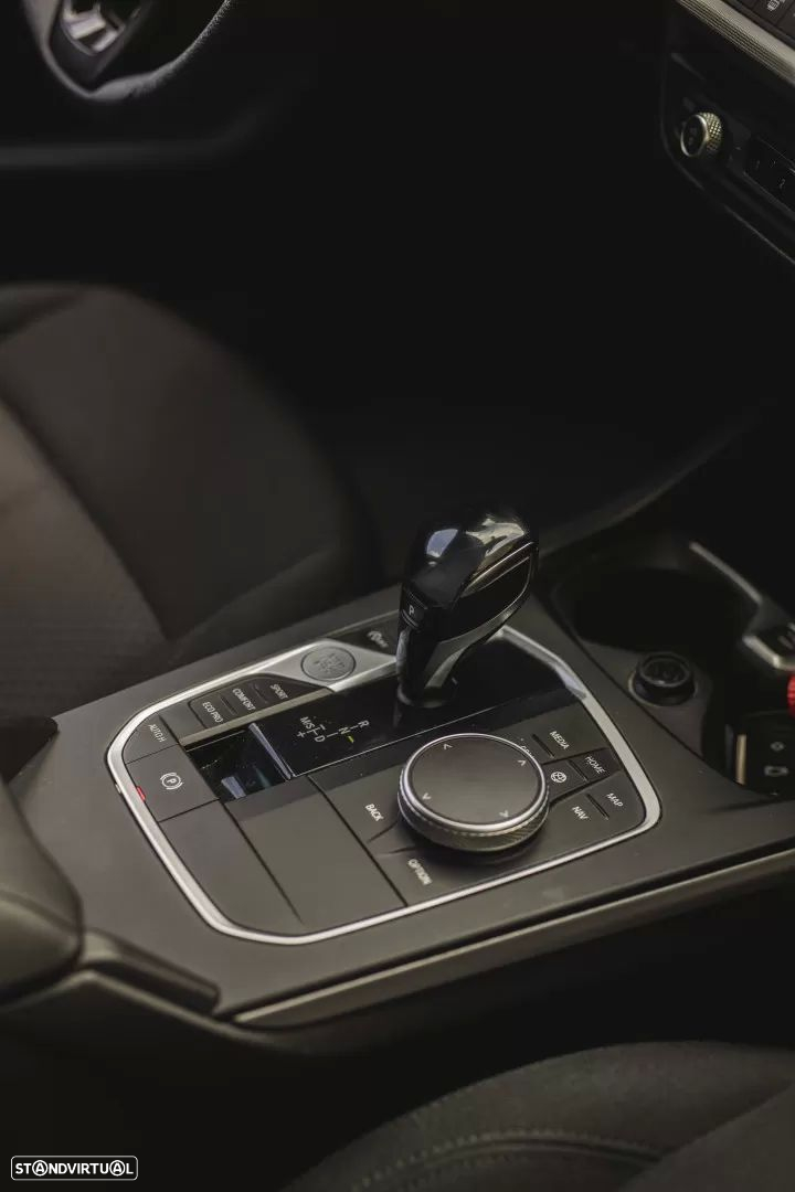 BMW 116 d Aut. - 32