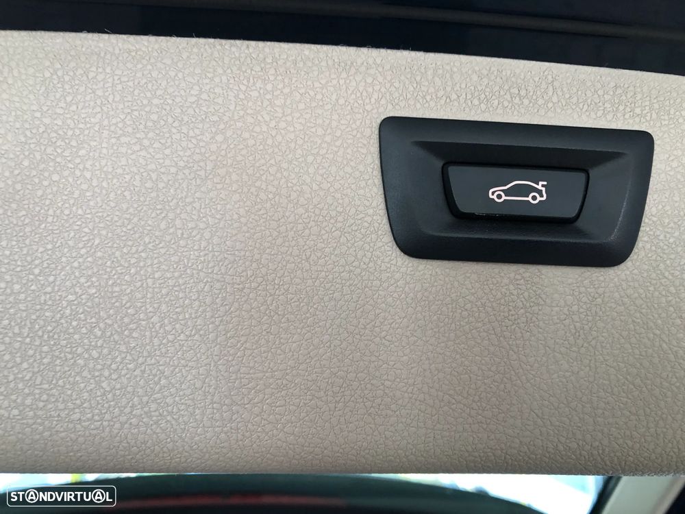 BMW 320 d EfficientDynamics Line Modern - 9
