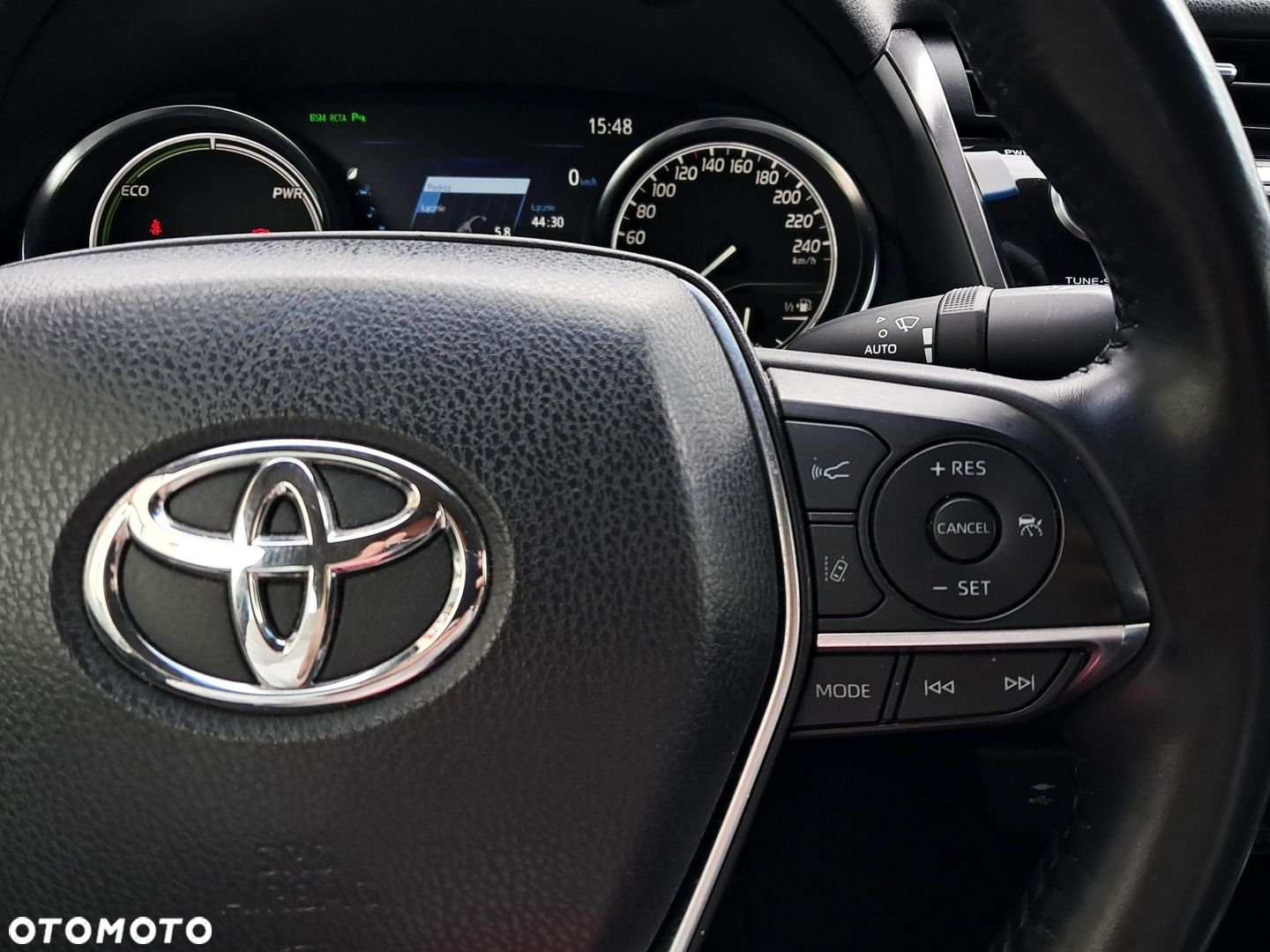 Toyota Camry - 19