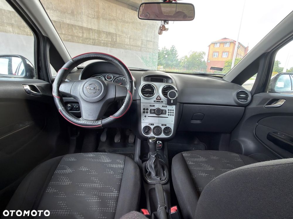 Opel Corsa 1.4 16V Enjoy - 12