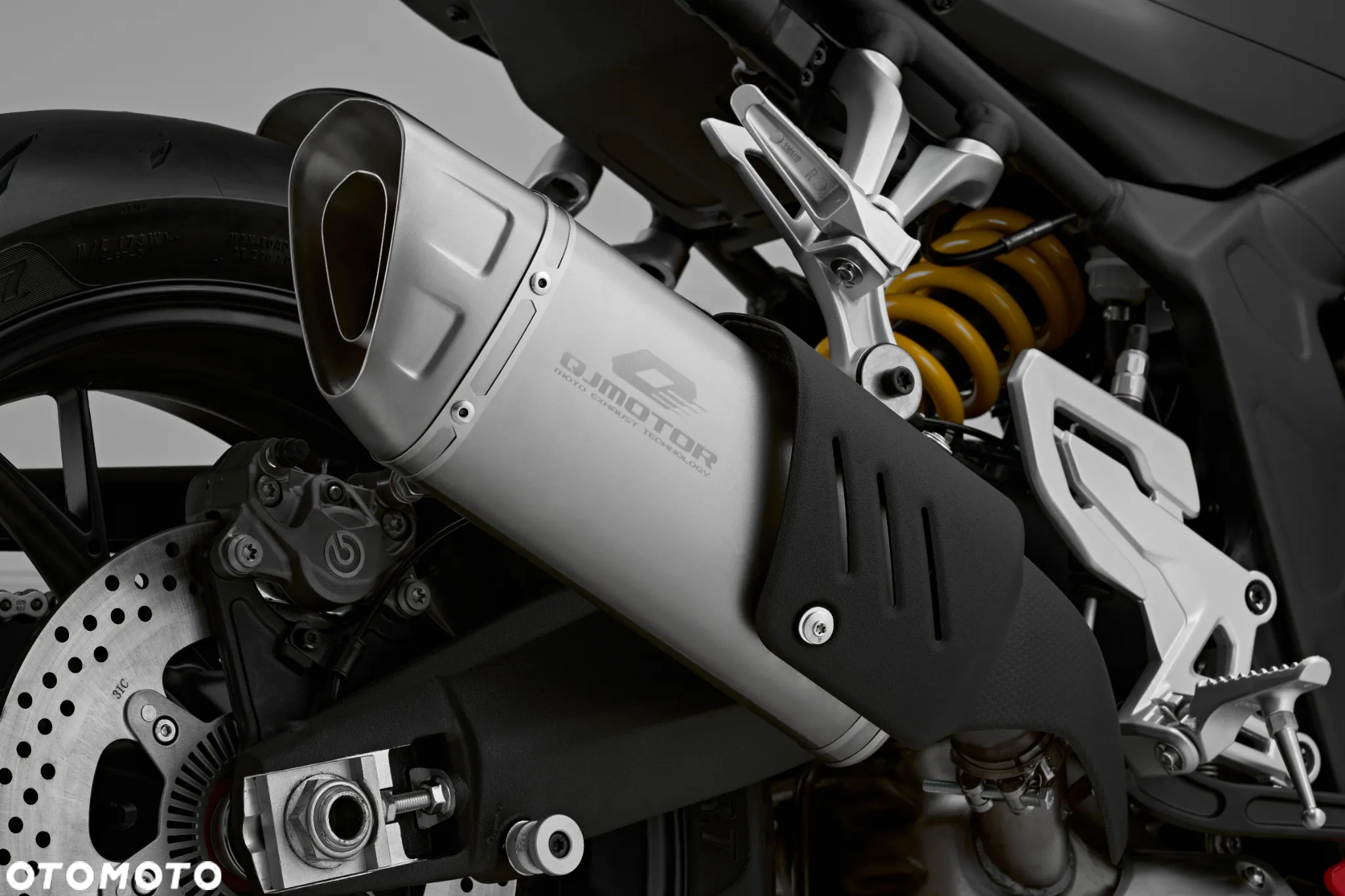 QJMOTOR SRK 800RR - 11