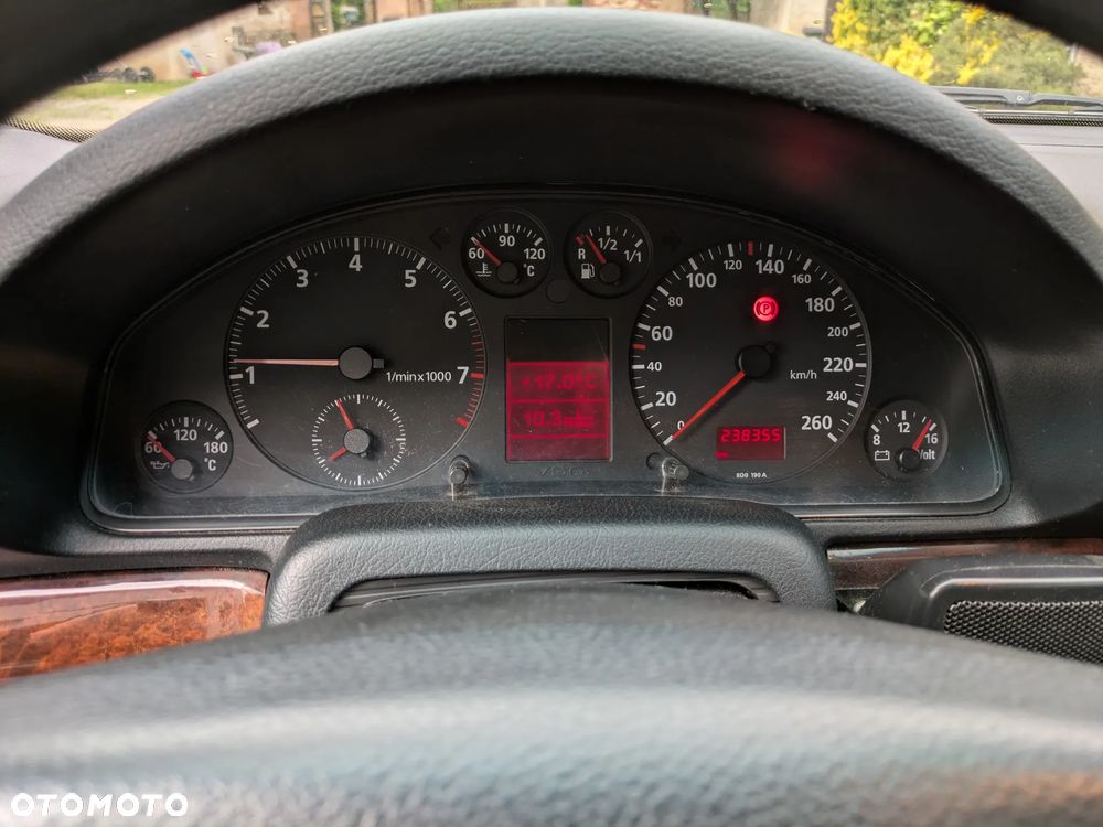 Audi A4 Limousine 1.8 - 13