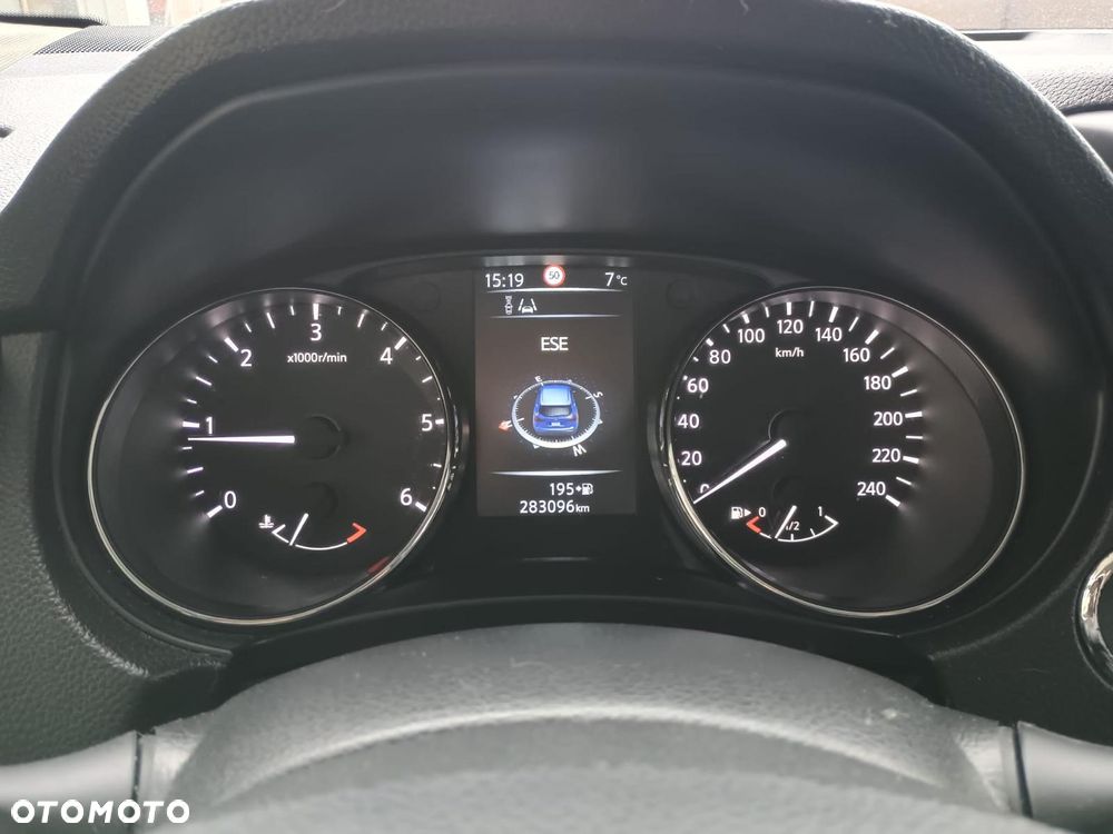 Nissan Qashqai 1.5 dCi Tekna - 15