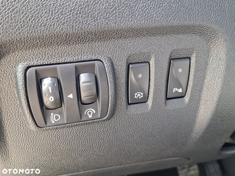 Renault Captur - 22