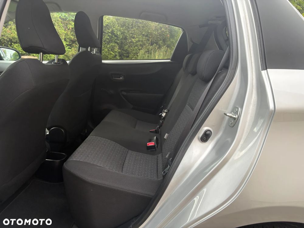 Toyota Yaris - 20