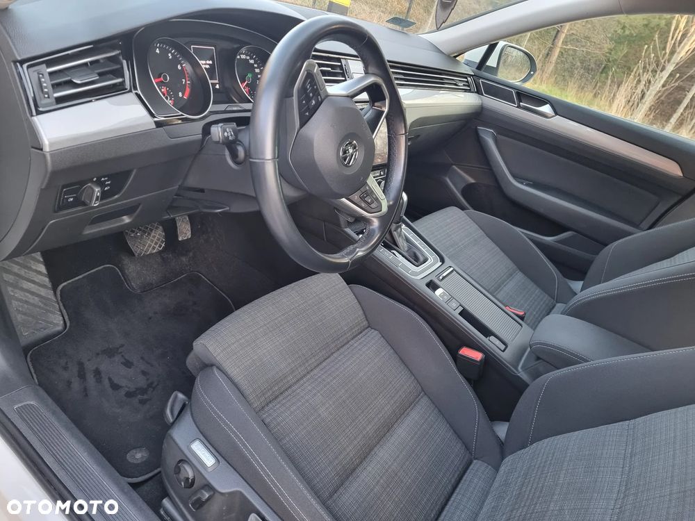 Volkswagen Passat 2.0 TSI Business DSG - 18