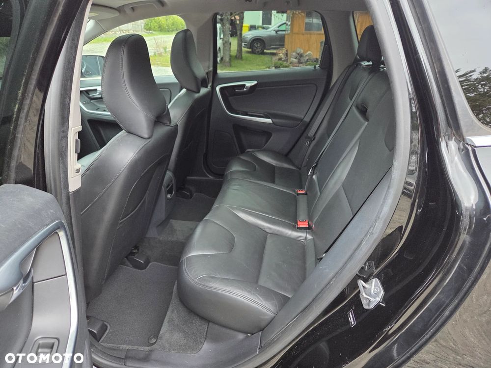 Volvo XC 60 T6 AWD Drive-E Summum - 6