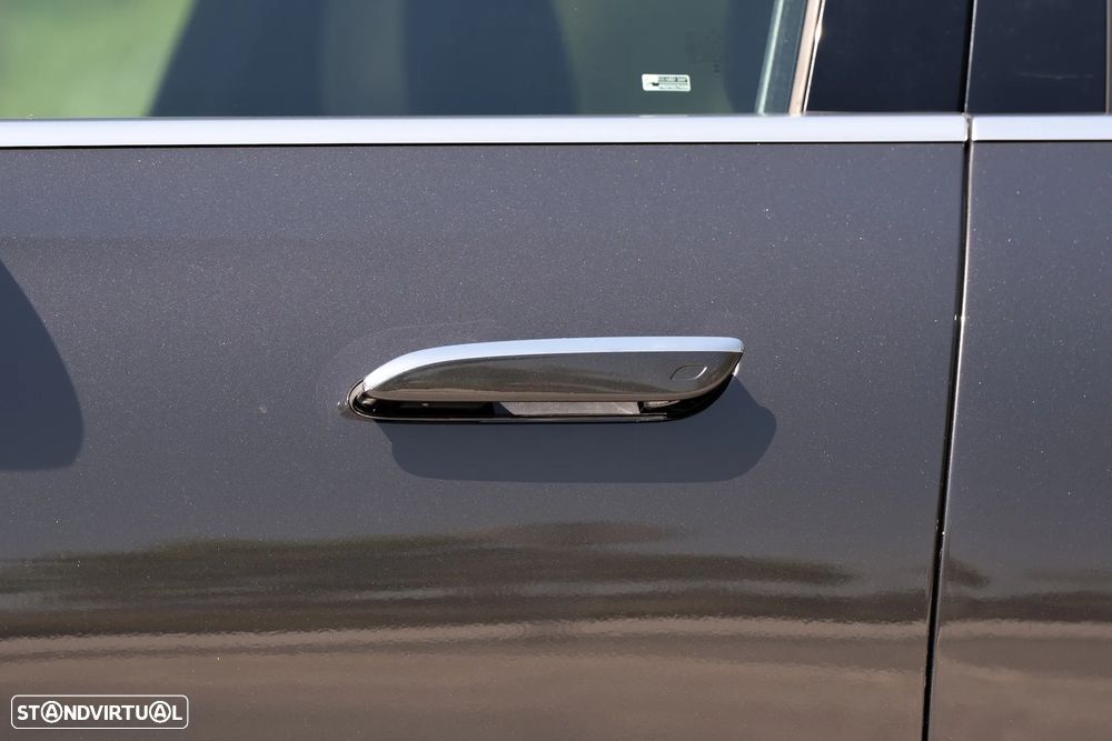 Mercedes-Benz E 300 e Station - 13