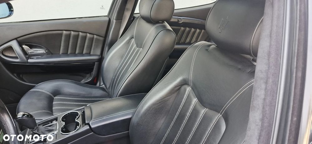 Maserati Quattroporte - 11