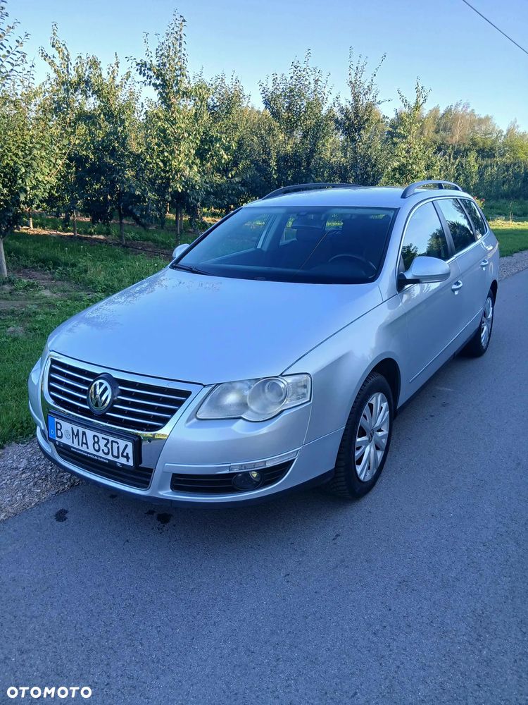 Volkswagen Passat - 2