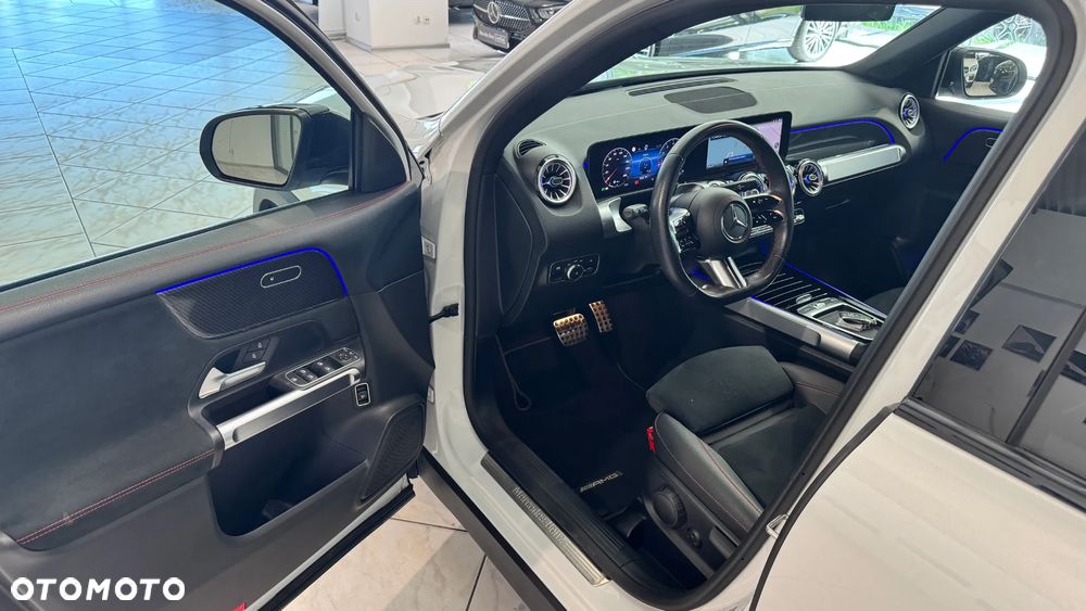 Mercedes-Benz GLB 200 AMG Line 7G-DCT - 12