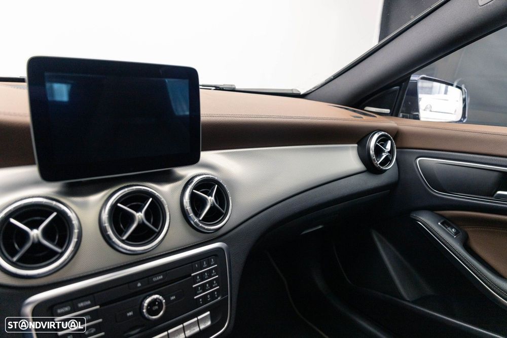 Mercedes-Benz CLA 220 d Shooting Brake Urban Aut. - 33