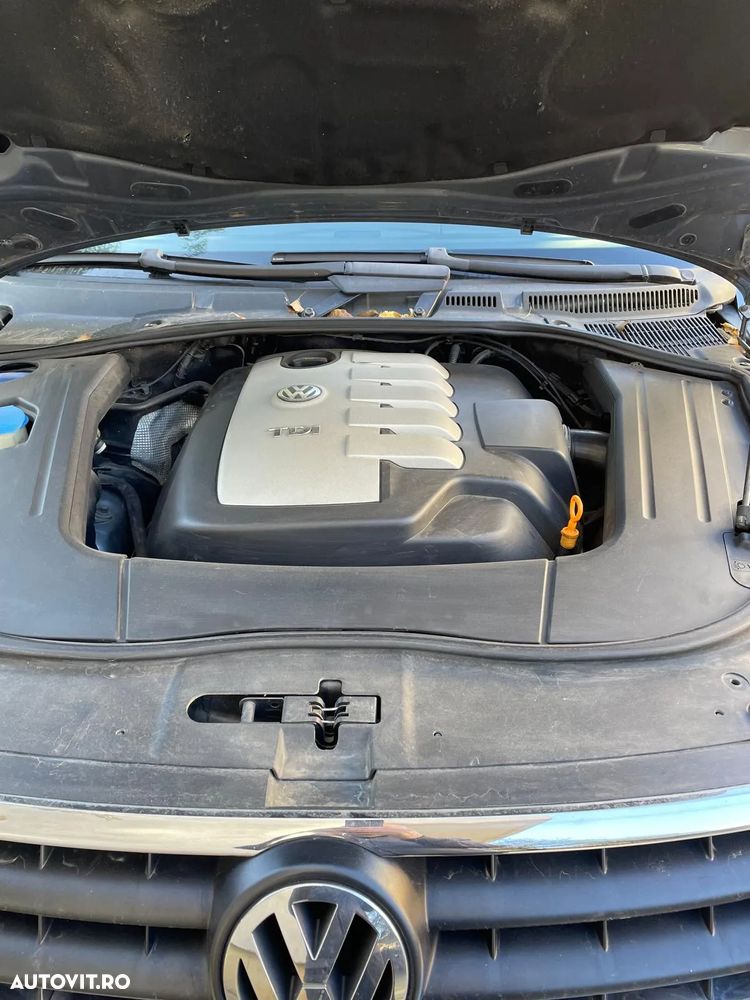 Volkswagen Touareg 2.5 R5 TDI - 10