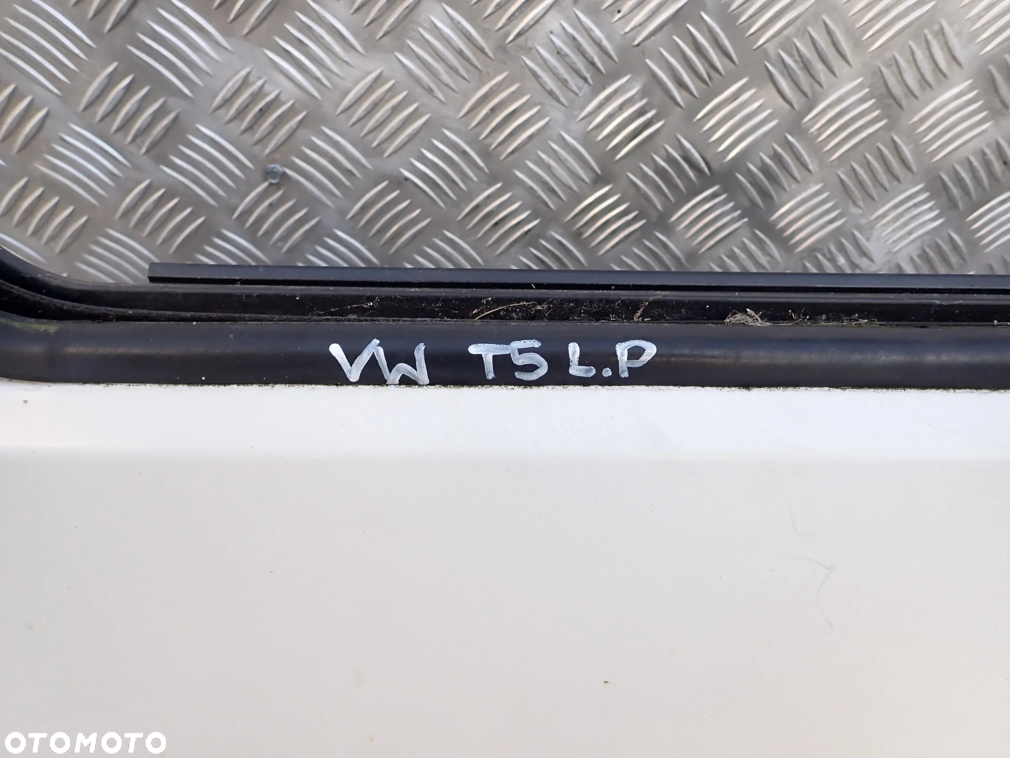 DRZWI VW T5 LEWY PRZOD RADOM - 4