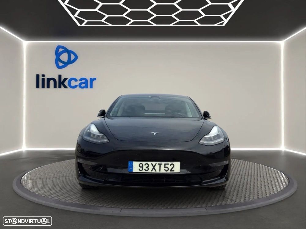 Tesla Model 3 - 3